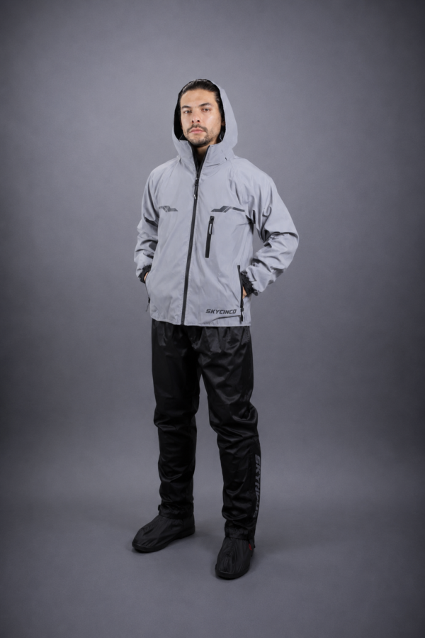 ChatGPT Image 18 ago 2026, 02_36_01 p.m. Chaqueta DUAL PRO hombre