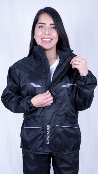 Marce-impermeable-3-600x337 Impermeable Mujer