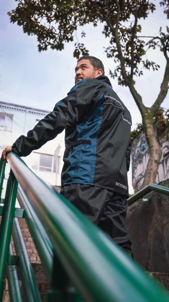 david-impermeable-3-600x337 Impermeable Hombre